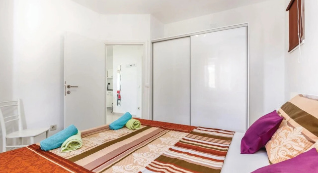 Nice Home in Dramalj With Wifi and 1 Bedrooms