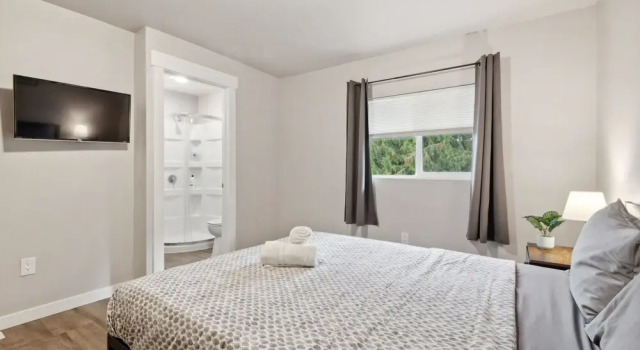 Judkins Guesthouse 3 Bedroom Duplex, Забронировать Отель Отели Сиэтла 3 звезды, рядом с Театр Лэнгстона Хьюза, 3*