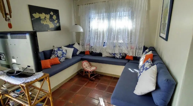 Tranquilidade a meia quadra da praia - churrasqueira, super wi-fi e Chromecast!