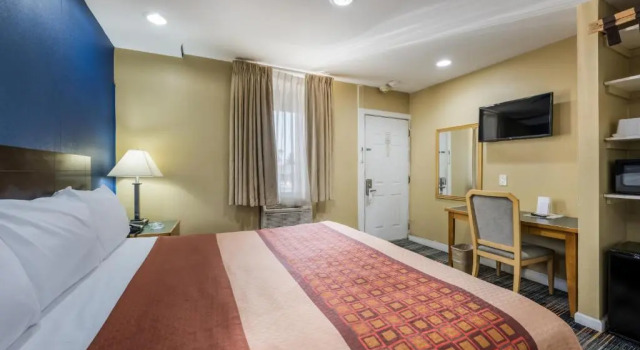 Двухместный номер Jetted Tub Knights Inn Trevose