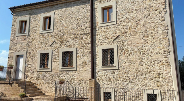 Dimora Le Poiane, Book Apartment Arielli Abruzzo