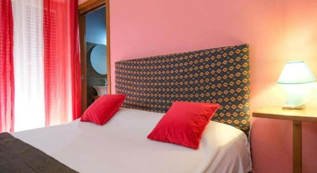 Aida B&B Roma, Забронировать Отель «постель и завтрак» Отели Рима с парковкой, рядом с Универмаг La Rinascente, Парковка