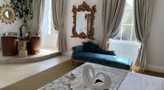Номер Presidential RainHill Hall Hotel