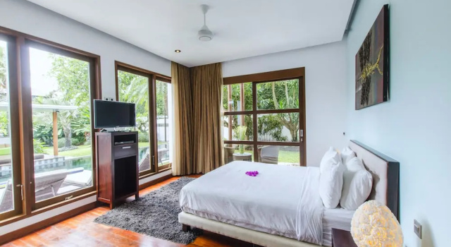 Вилла с 4 комнатами с балконом Wonderful 4BR Villa