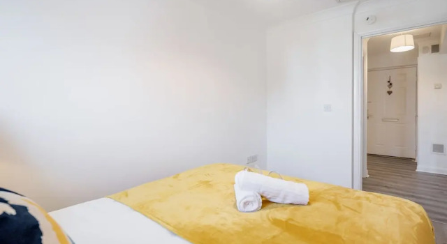 2br-sleeps4-parking-eastlondon, Забронировать Апартаменты/квартира Отели Большого Лондона с парковкой, Парковка