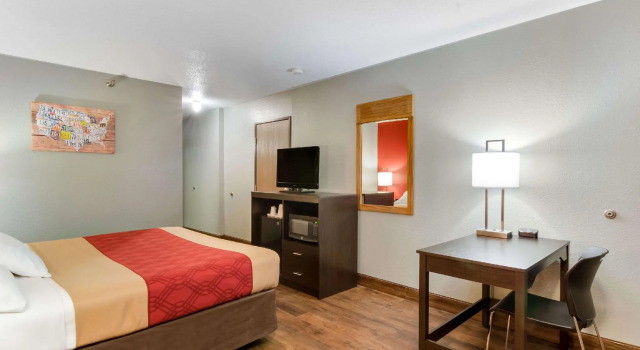 Двухместный номер Standard Econo Lodge