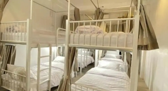Кровать в общем номере (женский номер) TT Hostel