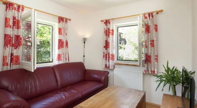 Chic Chalet near Ski Area in Bramberg am Wildkogel, Rezerwuj Chalet Hotele w Salzburg z parkingiem, Parking