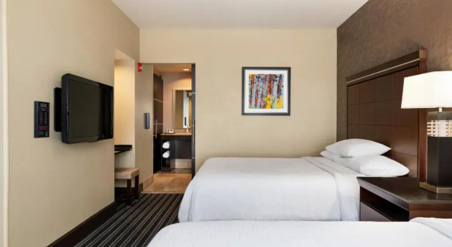 Четырёхместный люкс Embassy Suites by Hilton Salt Lake West Valley City