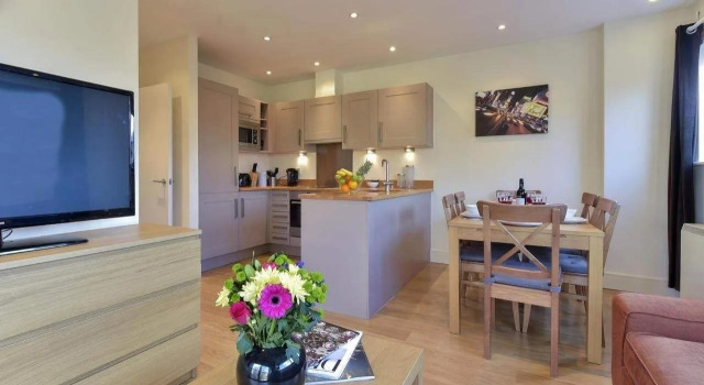 London Bridge Apartments