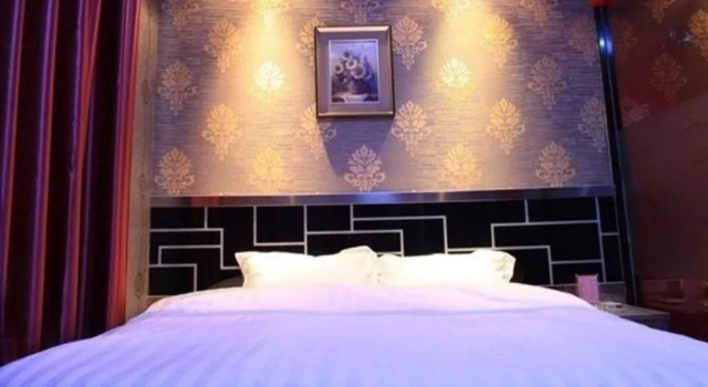 Dalian Huijia Hotel (Xinghai Plaza store), Book Hotel Hotels in Liaoning with Parking, Parking