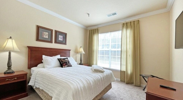 Tuscan Dream 2 Bedroom Condo by RedAwning, Varaa Hotelli Kissimmee Kissimmee