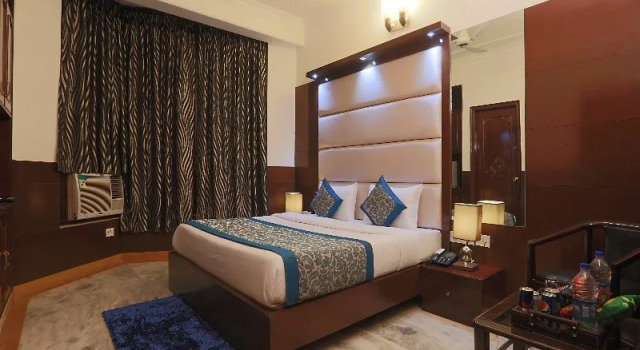 Hotel Star By Star Group- Near Delhi Airport, Забронировать Отель Отели Нью-Дели с парковкой, Парковка