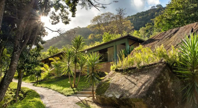 Шале Superior с балконом и с видом на сад Eco Resort Hotel Villa São Romão