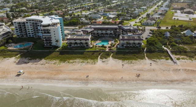 Номер Standard Bent Palm 218 by Distinctive Beach Rentals