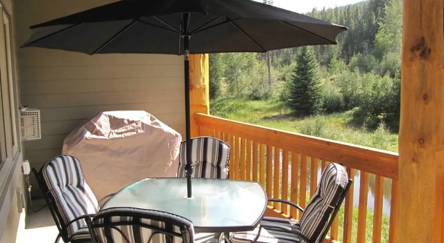 Willow Vistas - 2 Bedroom Luxury Condo with Hot Tub, Забронировать Отель Кимберли Kimberley Alpine, рядом с Горнолыжный подъемник Owl T-Bar