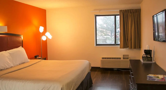 Travelodge - Willoughby, Book Mini-hotel Willoughby Hills Ohio