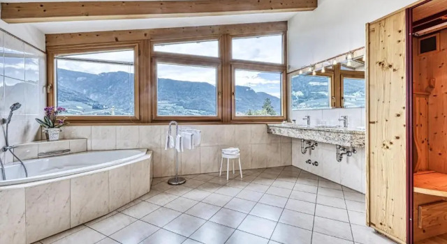 Люкс с 2 комнатами Hotel Traubenheim