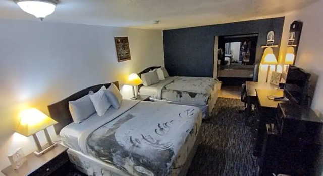 Четырёхместный номер Standard Executive Inn Stillwater