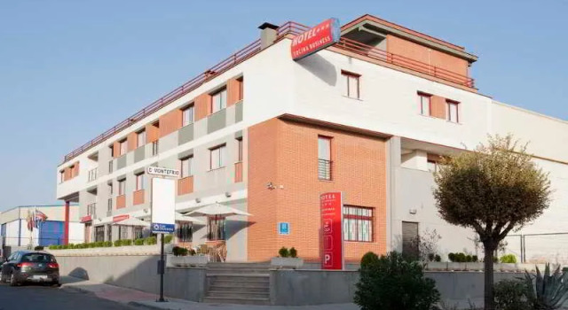 Hotel Tocina Business, Varaa Hotelli Albolote Granada