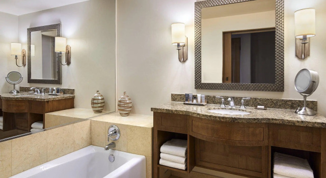 Четырёхместный номер Standard JW Marriott Tucson Starr Pass Resort