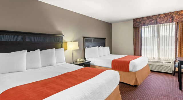 Четырёхместный номер Standard Best Western Legacy Inn & Suites Beloit/South Beloit