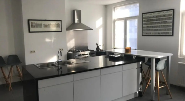 New apartment in Brussels house, Забронировать Апартаменты/квартира Апартаменты Брюссельского столичного региона, рядом с Нотр-Дам-Дю-Саблон, Апартаменты/квартира