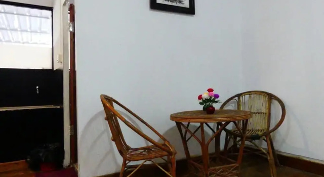 Man'Groove Tropic, Boek Hotel Hotels in Kep Province met parkeren, Parkeren
