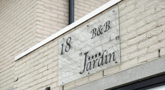 Logies Jardin Schagen, Забронировать Отель «постель и завтрак» Отели Схаген 3 звезды, 3*