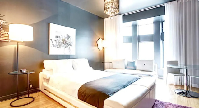 Studio in Montréal, With Furnished Terrace and Wifi, Забронировать Апартаменты/квартира Монреаль провинция Квебек, рядом с Museum of Contemporary Art