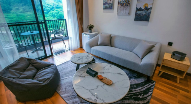 Whispering Mountains Boutique Hotel, Book Boutique Hotel Hoteller i Zhangjiajie med pool, Swimmingpool