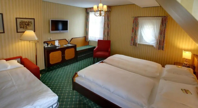 Трёхместный номер Standard Hotel Brauereigasthof Landwehr-Bräu