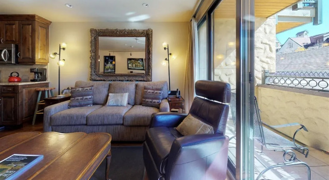 Luxury 1 Bedroom Mountain Vacation Rental, 100 Yards To Gondola In Lionshead Village, Забронировать Апартаменты/квартира Отели Вейл с бассейном, Бассейн