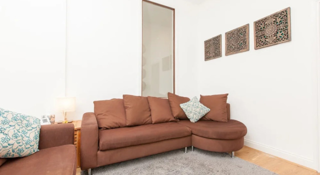 2 Bedroom Home In Great Location In Edinburgh, Buchen Sie Ferienhaus Villen in Merchiston, Villa