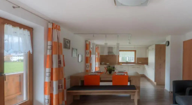 Апартаменты с балконом Appartement Stefan