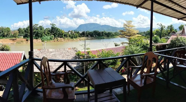 Трёхместный номер Superior Inthada Riverside Luang Prabang