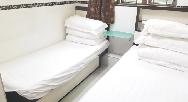 Hong Kong Huazhong Commercial Inn, Boek Hotel Kowloon Hongkong