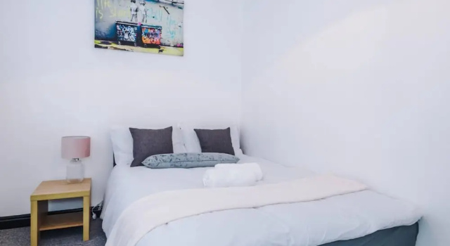 Spacious 6-bedroom Property With Ensuite Perfect for Groups