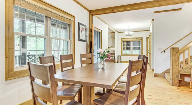 Cashiers Spring Cabin Near Waterfalls & Hiking, Забронировать Дом для отпуска Кашьерс Северная Каролина