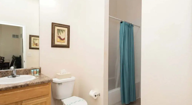 Номер Standard с балконом и с видом на сад Tropical 2 BDR Condo in Brand New Resort Community