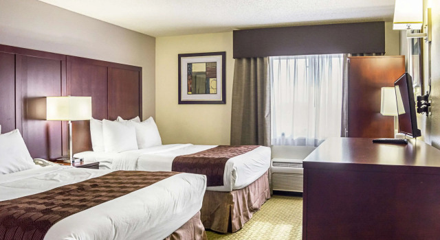 Четырёхместный номер Standard Quality Inn & Suites Clackamas - Portland