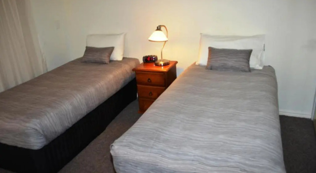 Redland Bay Motel, Book Motel Redland Bay Brisbane Region
