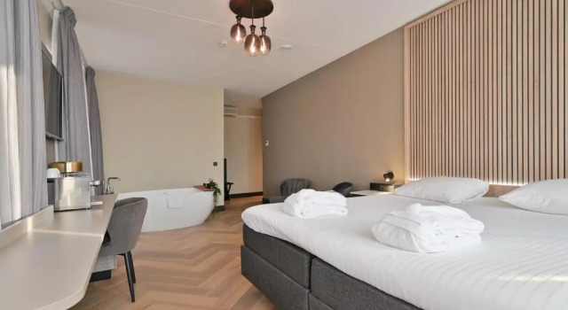 Полулюкс HOTEL ALKMAAR - Bar & Restaurant - Meeting & Events