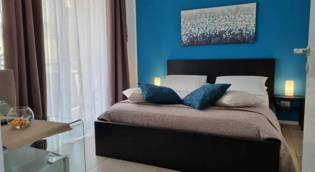 Двухместный номер Deluxe с балконом Location10