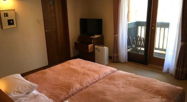 Трёхместный номер Deluxe с балконом Chuzenji Kanaya Hotel
