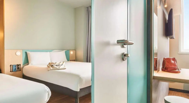 Трёхместный номер Standard ibis budget Nancy Laxou