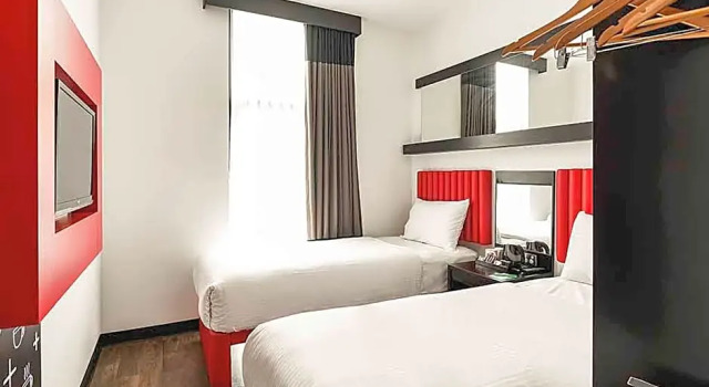 Номер Standard Essence Hotel Carlton