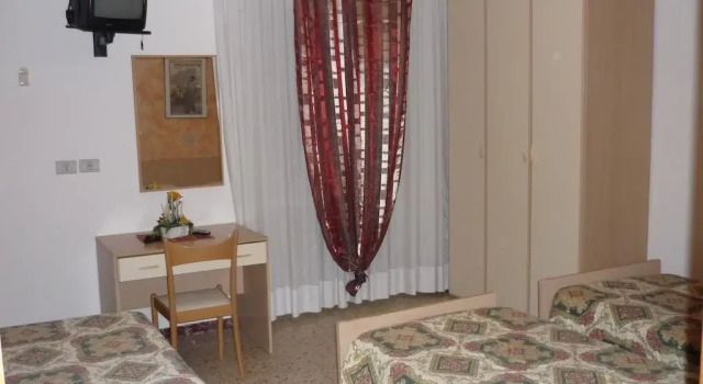 Hotel 4 Ruote, Rezervovat Hotel Porto San Giorgio 
