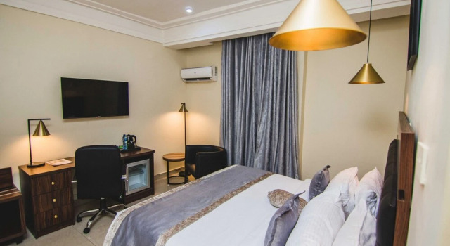 Номер Deluxe Bon Hotel Platinum