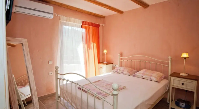 Amorosa Villas